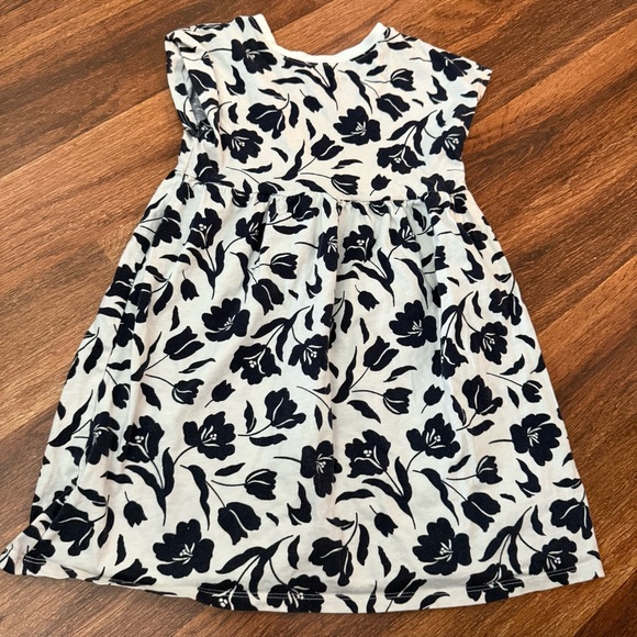 Old Navy Black and White Floral Kids Dress - Picture 3 of 7